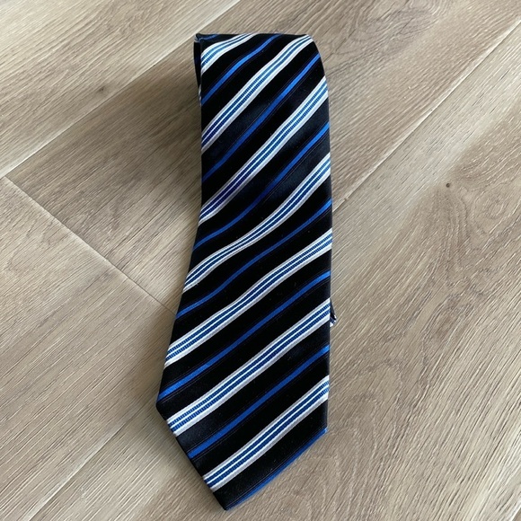 Geoffrey Beene Silk Rep Tie NWT - Picture 2 of 5